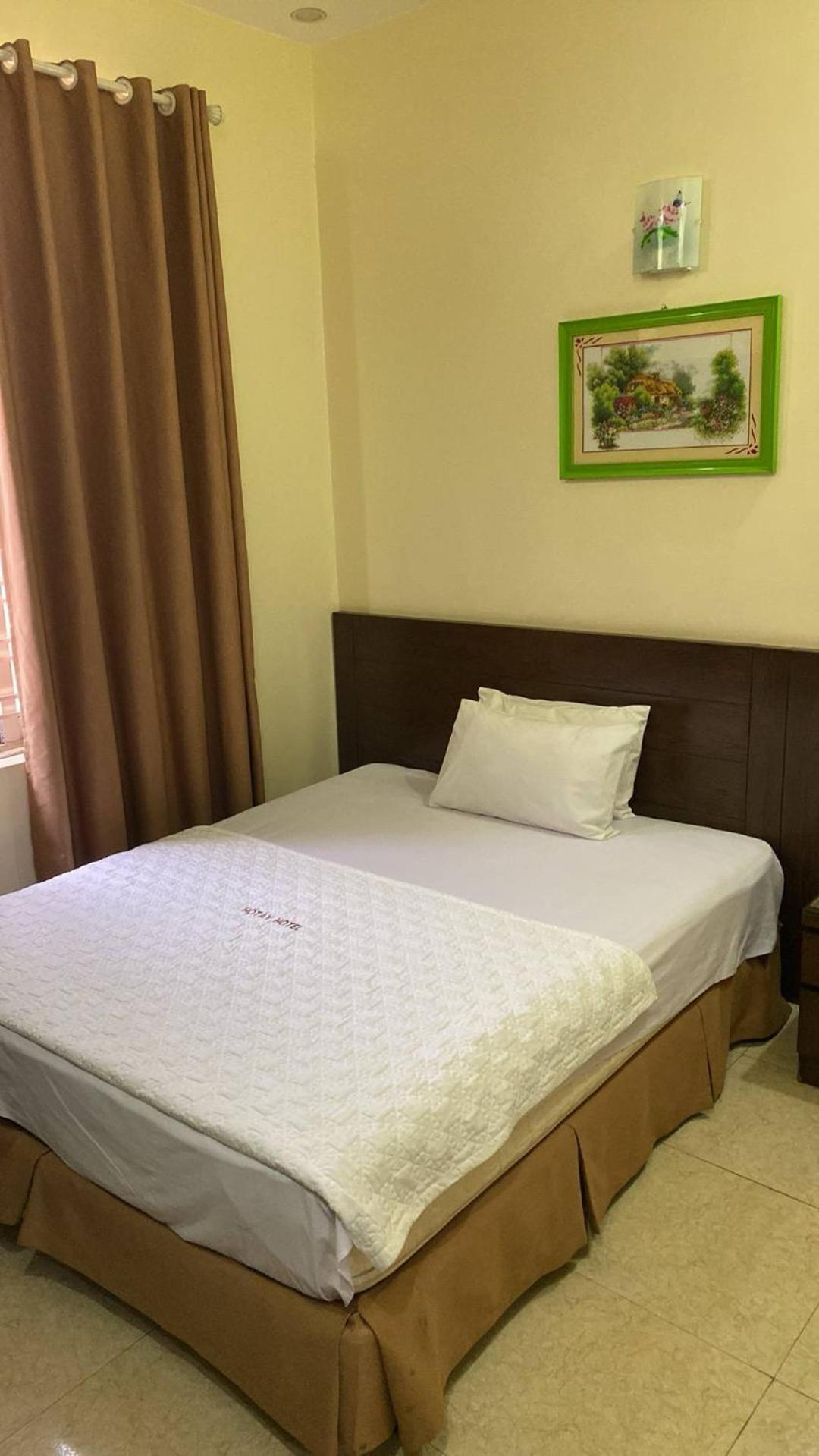 Ho Tay Hotel Ha Long Exteriör bild